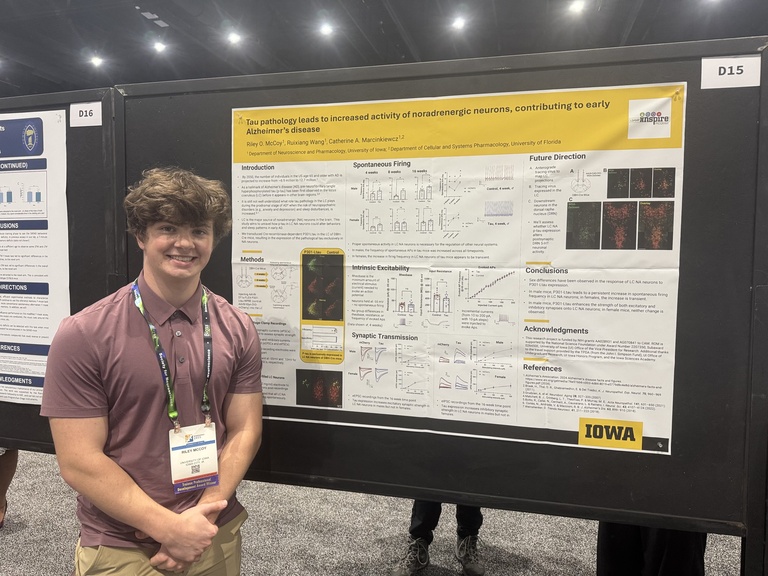 Photo of Riley McCoy at SfN. 