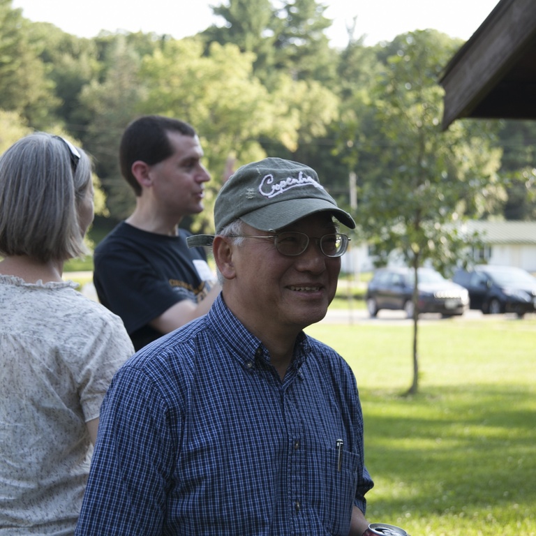 Chun-Fang Wu at department picnic